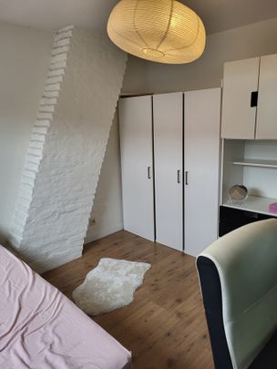 Room in vibrant neighbourhood in Ghent - Photo 1