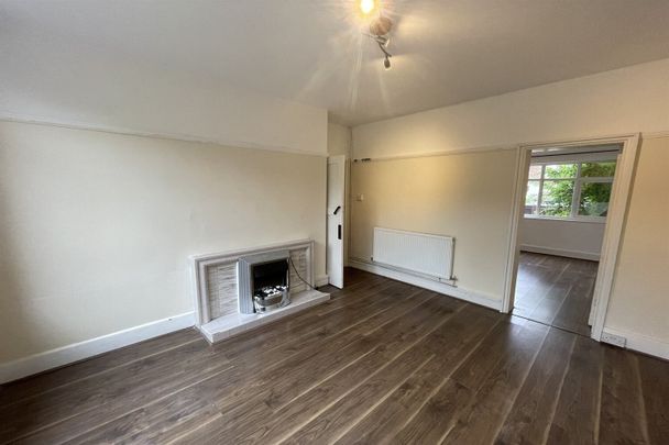 Abbey Road, Beeston, NG9 2QF - Photo 1