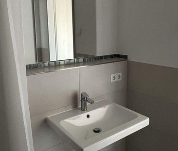 Individuelle Dachwohnung mit hochwertiger Ausstattung im Neubau! EB... - Foto 3