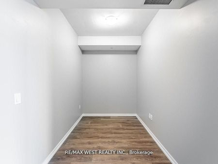 For Lease - 3237 Bayview Avenue Unit# 305, Toronto, Ontario - Photo 5