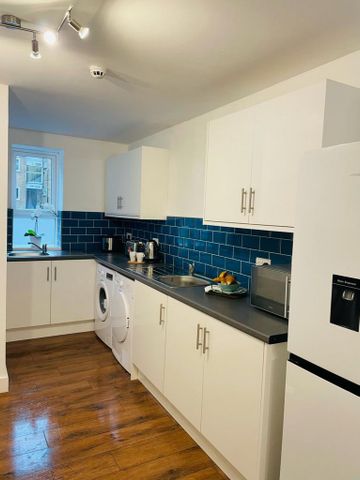 1 bedroom in a house share to rent - Photo 2