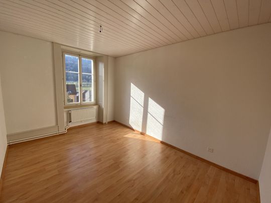 St-Imier, bright 2.5-room apartment on the 1st floor - Photo 1