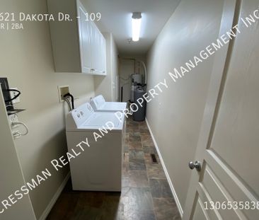 2 bed 2 bath Condo located in east Regina, SK. - Photo 3