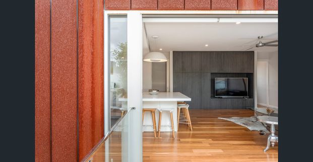 Call the CBD home with the ultimate character conversion - Photo 1