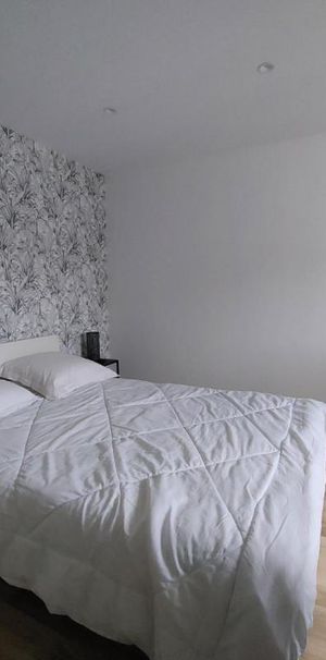 Location Appartement 2 pièces 29m² CAUDEBEC LES ELBEUF 76320 - Photo 1