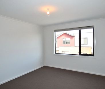 Designed for Comfort! - Photo 2