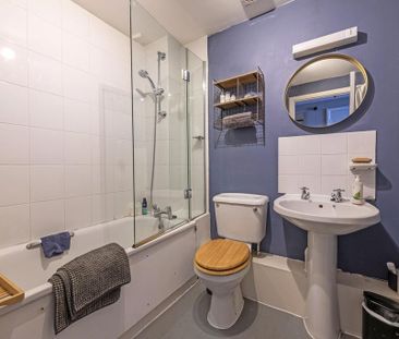 1 bedroom flat to rent - Photo 6