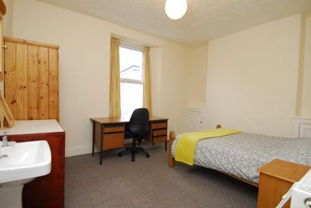5 bedroom house to rent - Photo 2