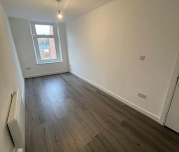 1 bed Apartment - To Let - Photo 6