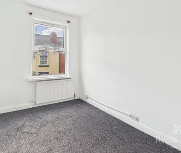 3 bedroom terraced house to rent - Photo 6