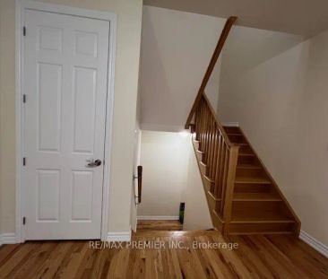 Detached Home For Lease | N9250168 - Photo 5