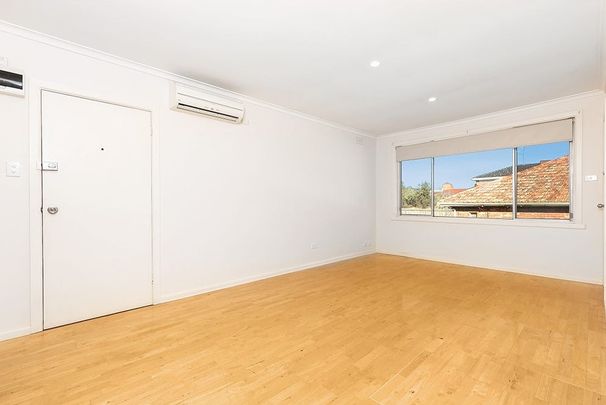Comfortable Living In The Perfect Location - Photo 1