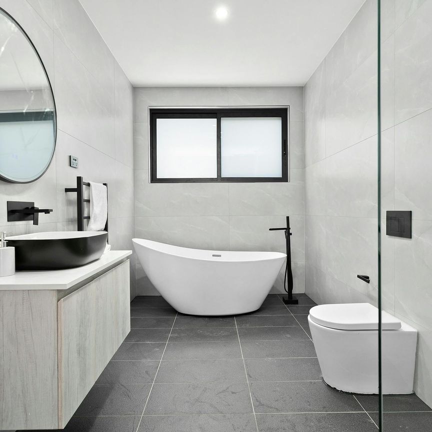 Step into Luxury - Photo 1