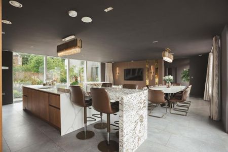 7 bedroom detached house to rent - Photo 5