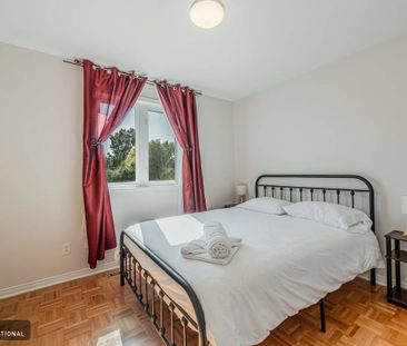 MPI006 - House Pierrefonds, Montreal - Photo 6