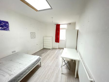 Room in a Shared House, Spring Walk, E1 - Photo 2