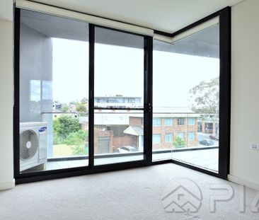 Modern 1 bedroom apartment for lease - Photo 2