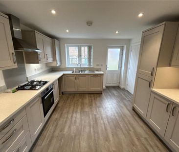 3 bedroom semi-detached house to rent - Photo 3