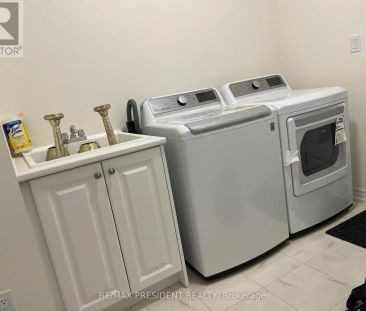 24 SKYRIDGE DRIVE - Photo 1