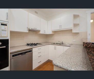 1 Levick Street, Cremorne, NSW 2090 - Photo 3