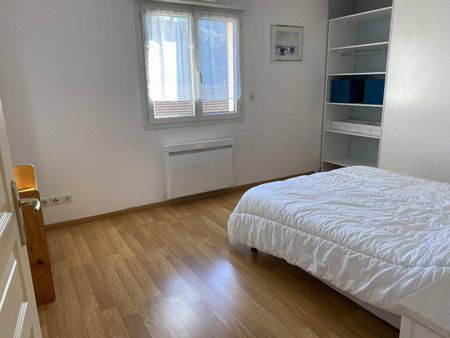 Location appartement 2 pièces 52 m² à Vals-les-Bains (07600) 4 - Photo 4