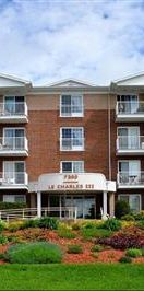 Québec, Charlesbourg, 3 ½ rénové, Idéal Aîné, étudiant, personne seule, Stationnement - Photo 1