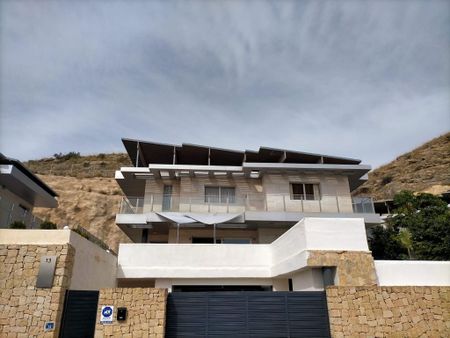 4 room luxury House for rent in Finestrat, Spain - Photo 4