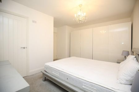 4 bedroom detached house to rent - Photo 5