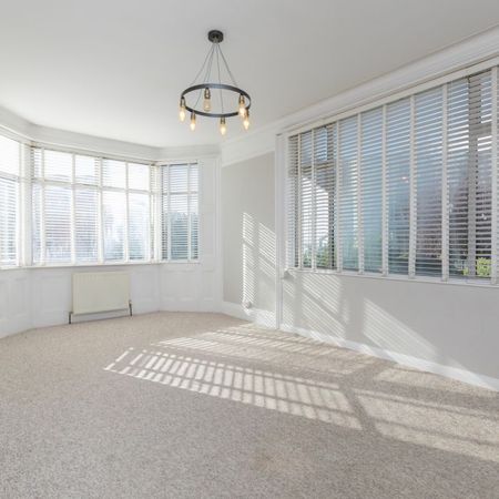 3 Bedroom Flat, Tivoli Crescent, Brighton - Photo 3