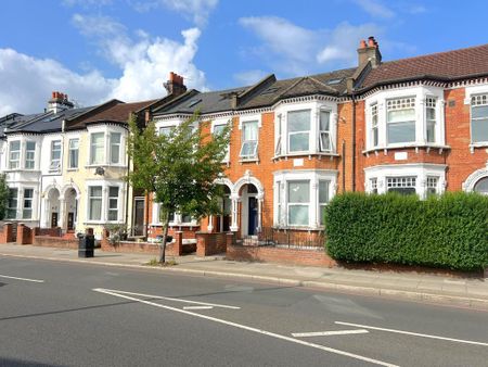 3 bedroom flat to rent - Photo 2