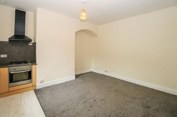 Fountain Street, Morley, Leeds - Photo 1