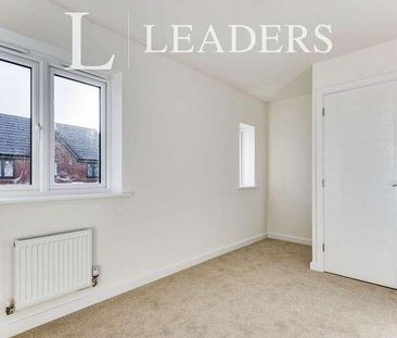 Wyatt Gardens, Shrivenham, Swindon, Oxfordshire, SN6 - Photo 1