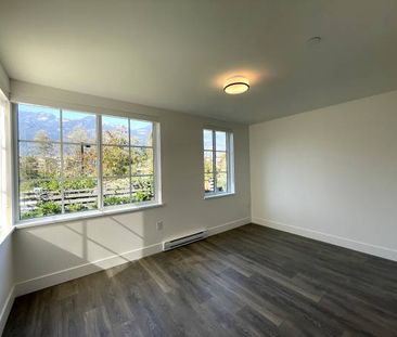 BRAND NEW - 3 bedroom + Den, 3.5 Bath - Sea & Sky (ID 402) - Photo 4