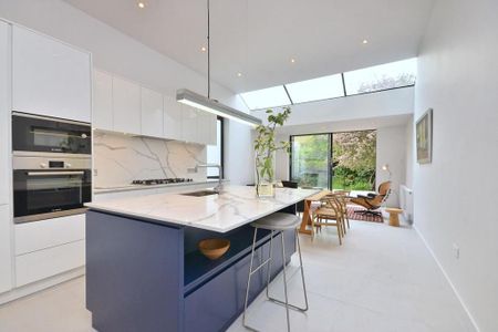 3 bedroom detached house to rent - Photo 5