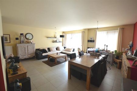 Te huur: Appartement met garagebox - Foto 2