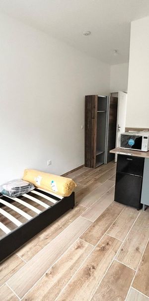 Location Appartement 1 pièce 16m² FAMARS 59300 - Photo 1