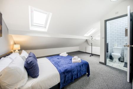 6 bedroom terraced house to rent - Photo 5