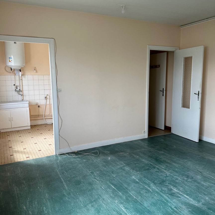 Grand studio idéalement placé - Photo 1