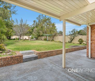 SPACIOUS THREE-BEDROOM HOME WITH LARGE ENTERTAINING AREA AND CLOSE ... - Photo 5