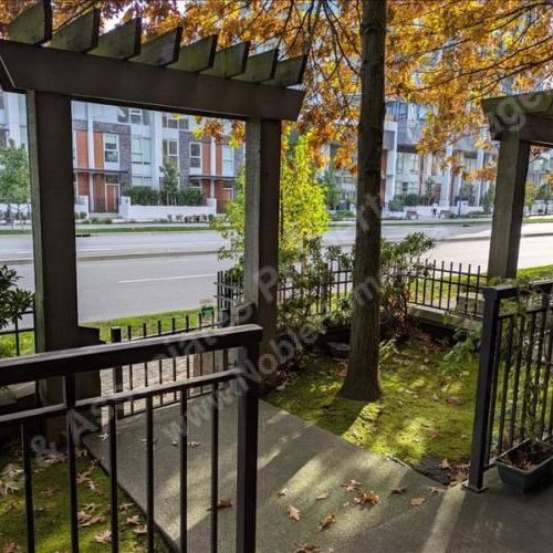 1XXXX University Drive 106 Surrey - Photo 1