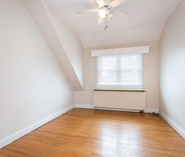 For Lease - 26 Forty First Street, Toronto, Ontario - Photo 4