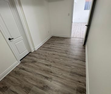 For Lease - 16 Bucksaw Street, Brampton, Ontario - Photo 4