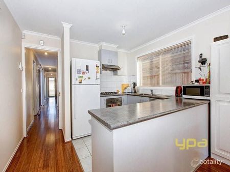 Low-Maintenance Living in a Prime Spot - Photo 2