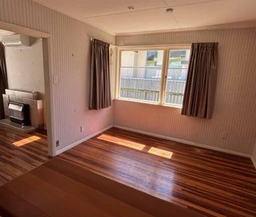 THREE BEDROOMS - HOKOWHITU - Photo 1