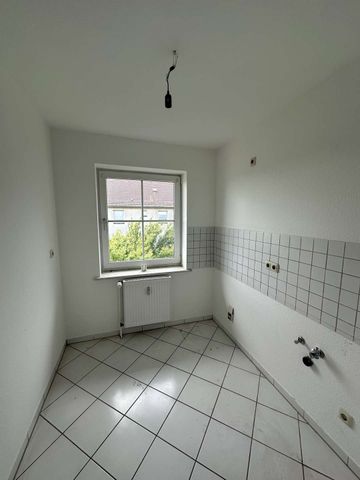 wir renovieren+++ 2-Raum Wohnung frei - Photo 5