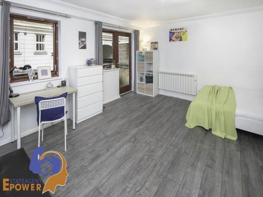 1beds Room Only - Photo 1