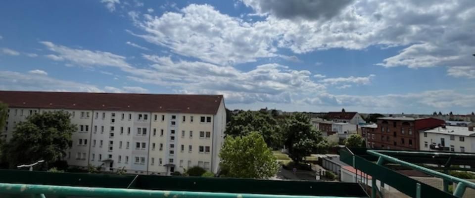 Barrierefreie 2-Raum Wohnung mit Einbauküche und Aufzug - Foto 1