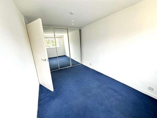 Cross Road, Uxbridge, Middlesex, UB8 - Photo 1