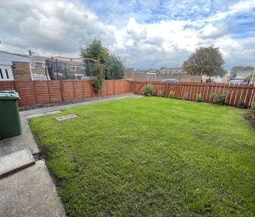 2 bedroom ground floor flat to rent - Photo 5