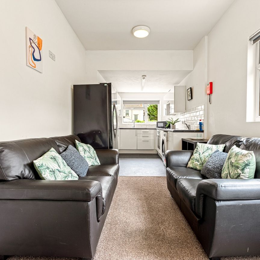 Room in a Shared House, Welland Road, CV1 - Photo 1